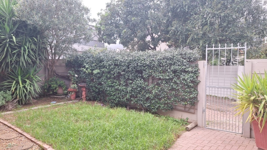 2 Bedroom Property for Sale in Admirals Park Western Cape